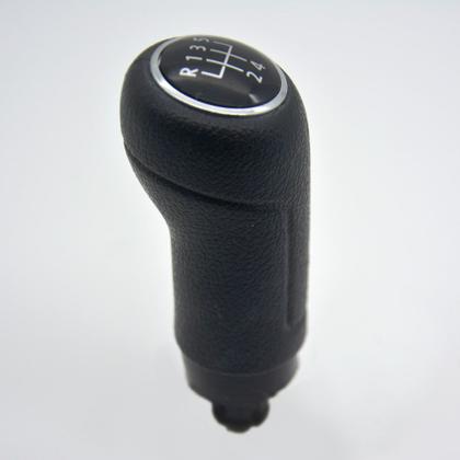 Imagem de Manopla Bola de Câmbio Volkswagen Polo 2008 2009 2010 2011 2012 2013 Ré para Frente Preta com aro Cromado