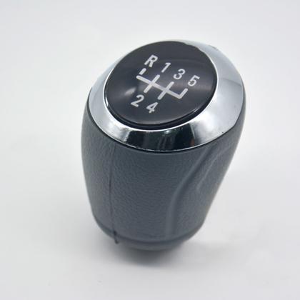 Imagem de Manopla De Cambio ONIX/ PRISMA/ COBALT/SPIN/ SONIC 2013-2019 (ENC. PARAFUSO)