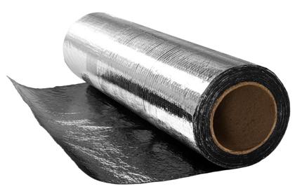 Imagem de Manta Asfáltica Auto Adesiva Aluminizada para Telhado 50cm x 10m, Impermeável, Isolante Térmico e Acústico, Flexível, Fácil Aplicação e Durabilidade..