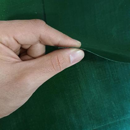 Imagem de Manta Geomembrana Impermeável Verde/preta 700 Micras - 10x4m