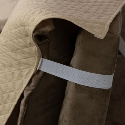 Imagem de MANTA IMPERMEÁVEL PARA SOFÁ RETRÁTIL E RECLINÁVEL DOIS LUGARES DE 1,20m COM PORTA COPOS