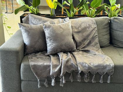 Imagem de Manta Xale Para Sofá 1,80 X 1,40 Tecido Jacquard com Franja  + 2 Capas de Almofada - Decorame