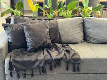 Imagem de Manta Xale Para Sofá 1,80 X 1,40 Tecido Jacquard com Franja  + 2 Capas de Almofada - Decorame