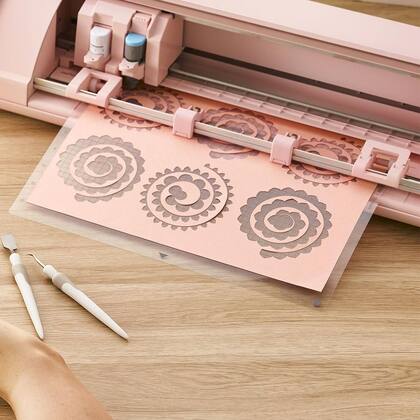 Imagem de Máquina de Corte e Vinco de Papéis Silhouette Cameo 5 Rosa Fosca - Mais silenciosa, Mais precisa e Ultra Produtiva