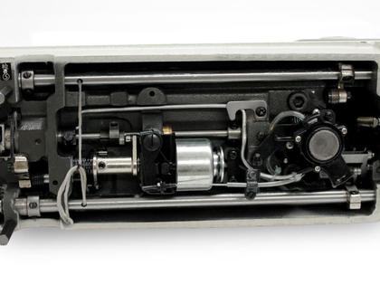 Imagem de Máquina de Costura Reta c/ Direct Drive e Corte H2