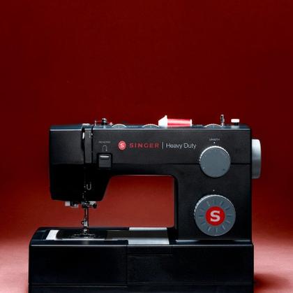 Imagem de Máquina De Costura Singer HD4423 Black 23 Pontos Preta 220v