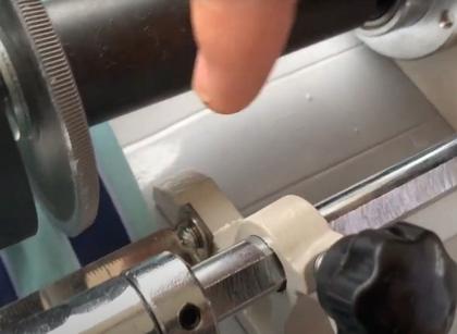 Imagem de Maquina De Debrum Vies Automática-933-220v