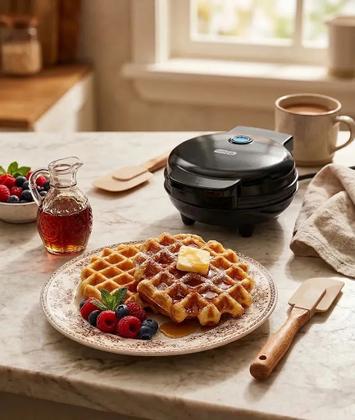 Imagem de Máquina de Waffle Elétrica Mini Grill Panqueca Preto 110V Antiaderente