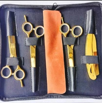 Imagem de Maquina Kemei 2600+Kit Tesouras De Corte Cabelo Profissional