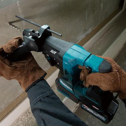 Imagem de Martelete Combinado 40V XGT HR002 2x Bateria 5.0 Makita 220v