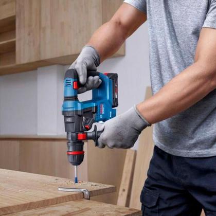 Imagem de Martelete Perfurador a Bateria 18V 1,5 J sem Bateria GBH 18V-18X BOSCH