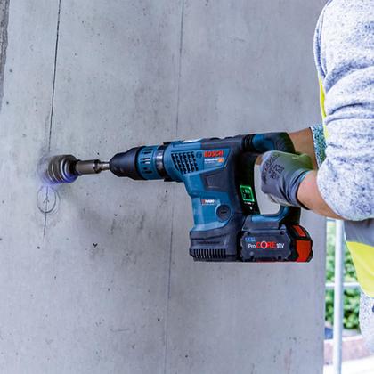 Imagem de Martelete SDS-Max Perfurador Rompedor à Bateria 18V BITURBO Brushless sem Bateria GBH 18V-36C BOSCH
