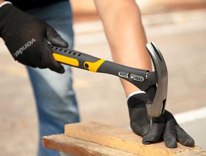 Imagem de Martelo Unha Anti Vibração Em Aço Cromo Molibdênio Cabo Emborrachado Para Marcenaria Carpintaria Vonder