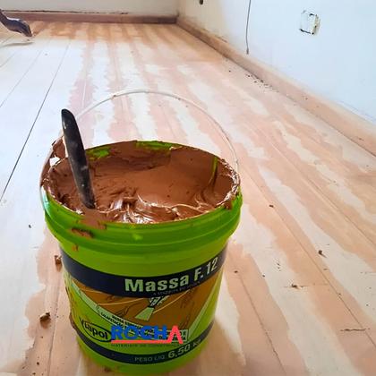 Imagem de Massa F12 P/ Calafetar Correção Madeira 1,65kg Viapol Cores