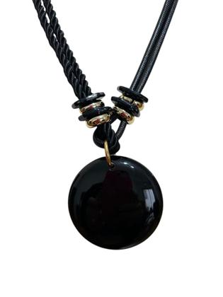 Imagem de Maxi colar feminino com corda e resina elegante presente