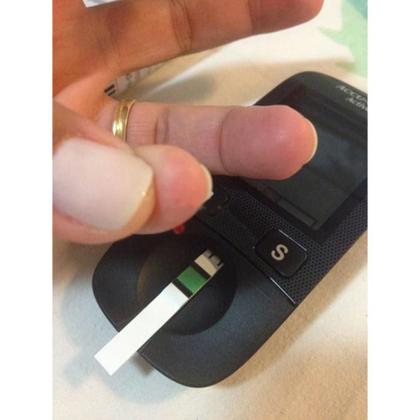 Imagem de Medidor De Glicose Accu-Chek Active