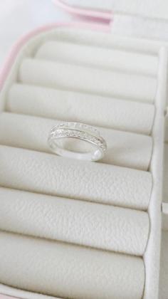 Imagem de Meia Aliança Aparador De Prata 925 Com Aplique De Ouro 14 K E Zircônias