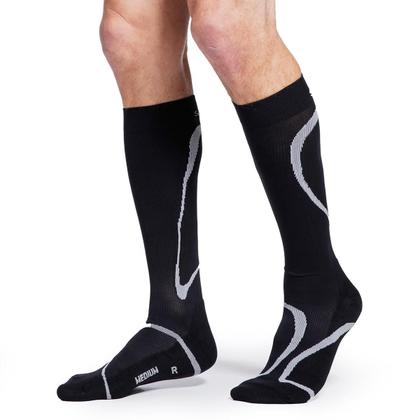 Imagem de Meia de Compressão Panturrilha Performance Preta 3/4 2030 mmHg Masculina Sigvaris