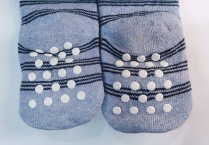 Imagem de Meia menino infantil com Bichinho variados cores antiderrapante