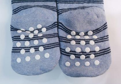 Imagem de Meia menino infantil com Bichinho variados cores antiderrapante