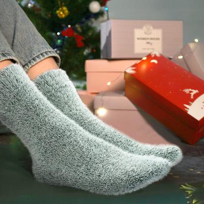 Imagem de Meias felpudas SISOSOCK para mulheres Cozy Soft Warm, pacote com 5 unidades de inverno