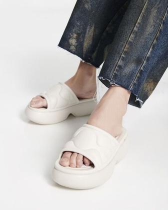 Imagem de Melissa Free Puff Platform 37735 Original