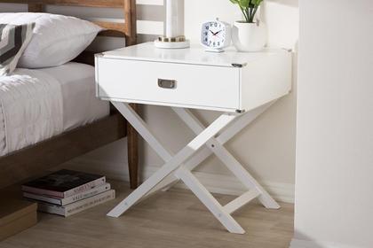 Imagem de Mesa de cabeceira Baxton Studio Curtice Modern White Wood