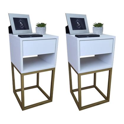 Imagem de Mesa de Cabeceira Estilo Industrial 30cm Branco Gaveta e Nicho Pés Ferro Dourado Quarto Lateral Cama
