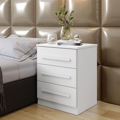 Imagem de Mesa de Cabeceira Império: Compacta, Funcional e Cheia de Estilo