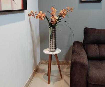 Imagem de Mesa de Canto e Apoio Lateral Eiffel Off White