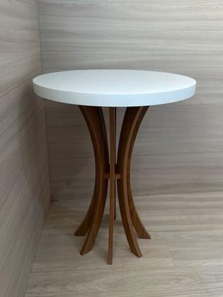 Mesa De Canto Redonda Lateral Sofá Cálice 60cm Altura Branco - B&D Artigos para Decoração Imagem de Mesa De Canto Redonda Lateral Sofá Cálice 60cm Altura Branco