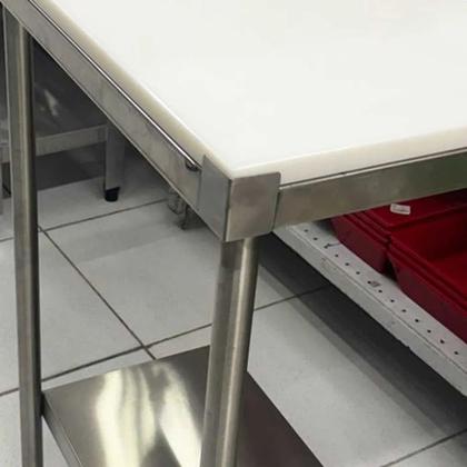 Imagem de Mesa de Inox com Tampo de Polietileno 120x65x90cm FRNMP12