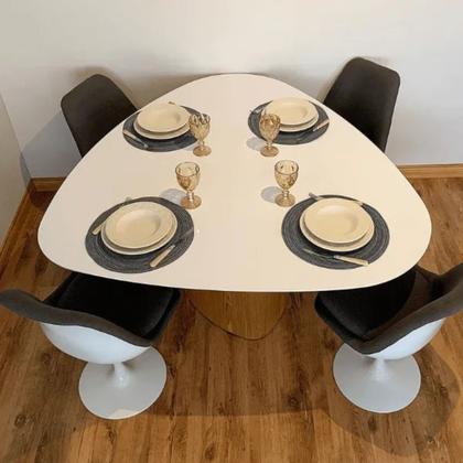 Imagem de Mesa de Jantar Cone Orgânica Tríon Redonda 90x93 cm Base Freijó com Tampo Laca