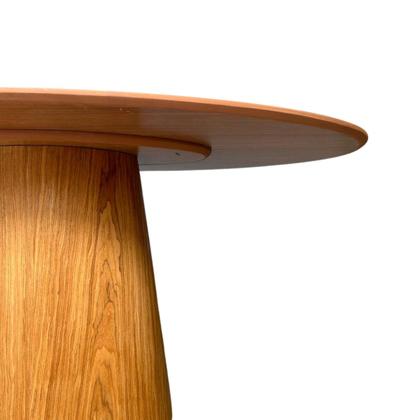 Imagem de Mesa de Jantar Cone Oval 180x100 cm Base Madeira Freijó Tampo Freijó