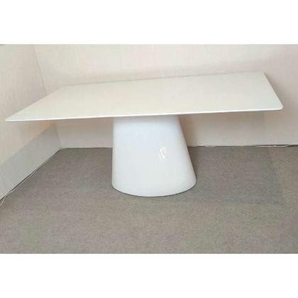 Imagem de Mesa de Jantar Cone Retangular 140x90 cm Base Oval Laca Branca Tampo Laca Branca