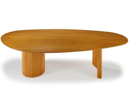 Imagem de Mesa de Jantar Fusion com Pés em Madeira Maciça e Tampo em Cinamomo Cor Mel (Apenas a Mesa)