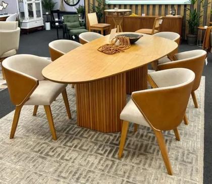 Imagem de Mesa de Jantar Fusion com Pés em Madeira Maciça e Tampo em Cinamomo Cor Mel (Apenas a Mesa)