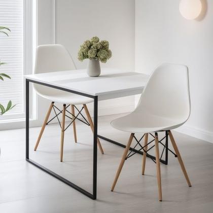 Imagem de Mesa de Jantar Quadrada 4 Lugares Estilo Industrial Ideal para Ambientes Pequenos e Modernos