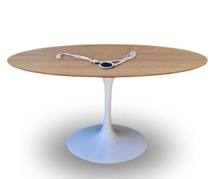 Imagem de Mesa de Jantar Tulipa Saarinen Oval 198x122Cm Base Branca Tampo Jade