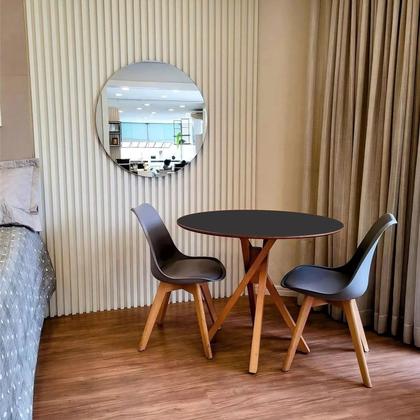 Imagem de Mesa de Madeira Redonda D70cm x A75cm - June