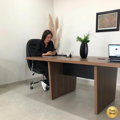 Imagem de Mesa de Reunião Modular para Escritório em Tamburato 50mm com Caixa de Tomada e Tampo em Tamburato