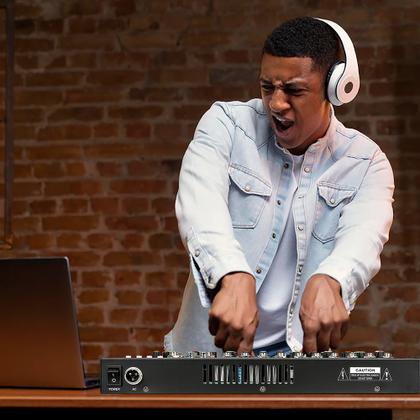 Imagem de Mesa de Som 8 Canais Placa de Som Com Interface de Áudio Mixer Efeito Bluetooth USB MP3 +48V