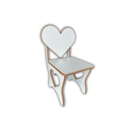 Imagem de Mesa infantil coração, kit com duas cadeiras em mdf.