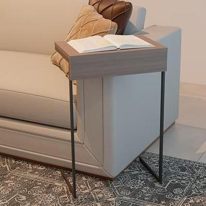 Mesa Lateral para Sofá Pequena Preta em Aço Ideal para Sala, Compacta e Moderna - DIcarlo Imagem de Mesa Lateral para Sofá Pequena Preta em Aço Ideal para Sala, Compacta e Moderna