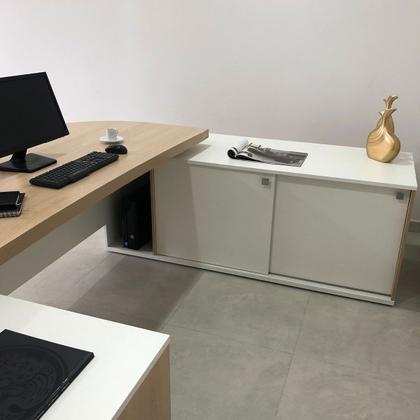 Imagem de Mesa para Escritório Diretor Grande 2 Portas 4 Gavetas
