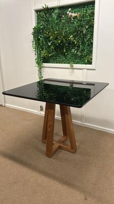 Imagem de Mesa para Sala de Jantar Livia Piccola