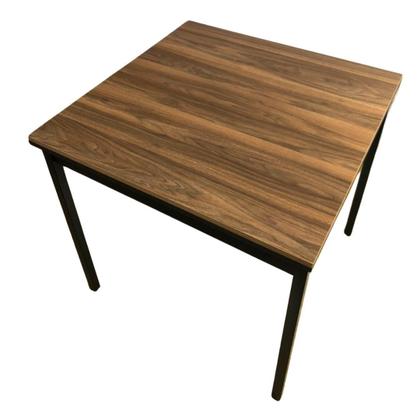 Imagem de Mesa Quadrada Industrial 80x80  Ideal para Espaços Pequenos  Base U em Metalon Maclavi