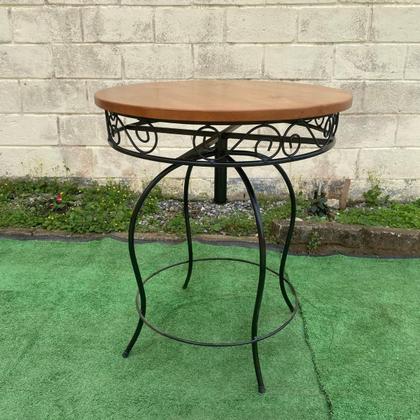 Imagem de Mesa Redonda em Ferro e Madeira 70cm Modelo Bolinha Sudeste Rústico