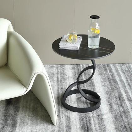 Imagem de Mesa Redonda Lateral de Apoio Decorativa Estrutura de Metal Sala de Estar