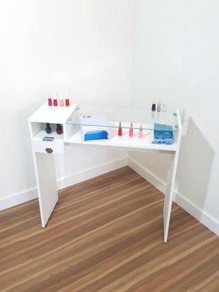 Imagem de Mesa Tampo Em Vidro Com Armário